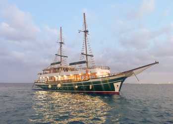 Wycieczka fakultatywna, Wycieczka Rejs na zachód słońca w Larnaka